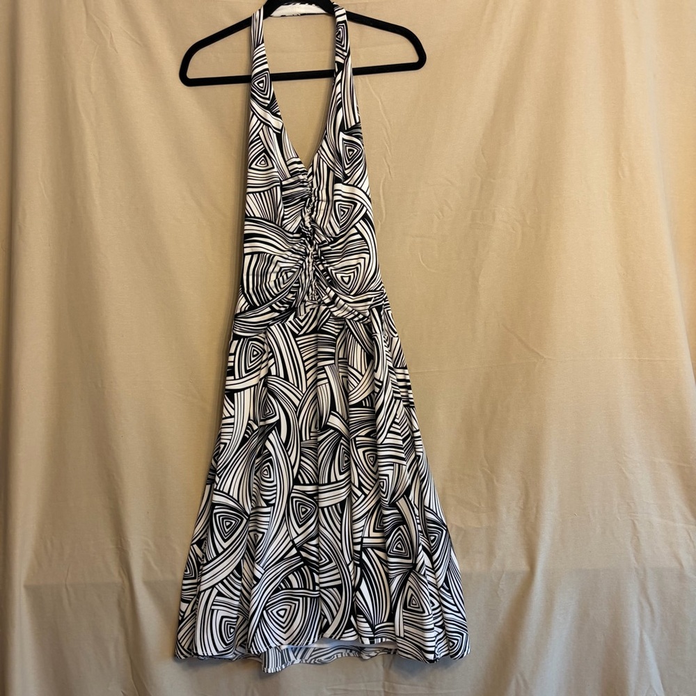 NWT Maggy London Size 8 Black and Ivory Halter Dress Backless Lined Skirt